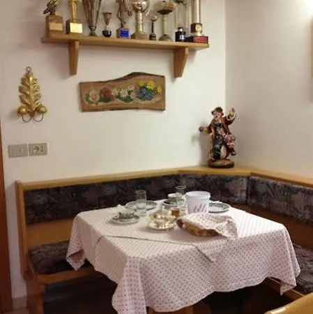 Hotel Garni Sayonara Selva di Val Gardena